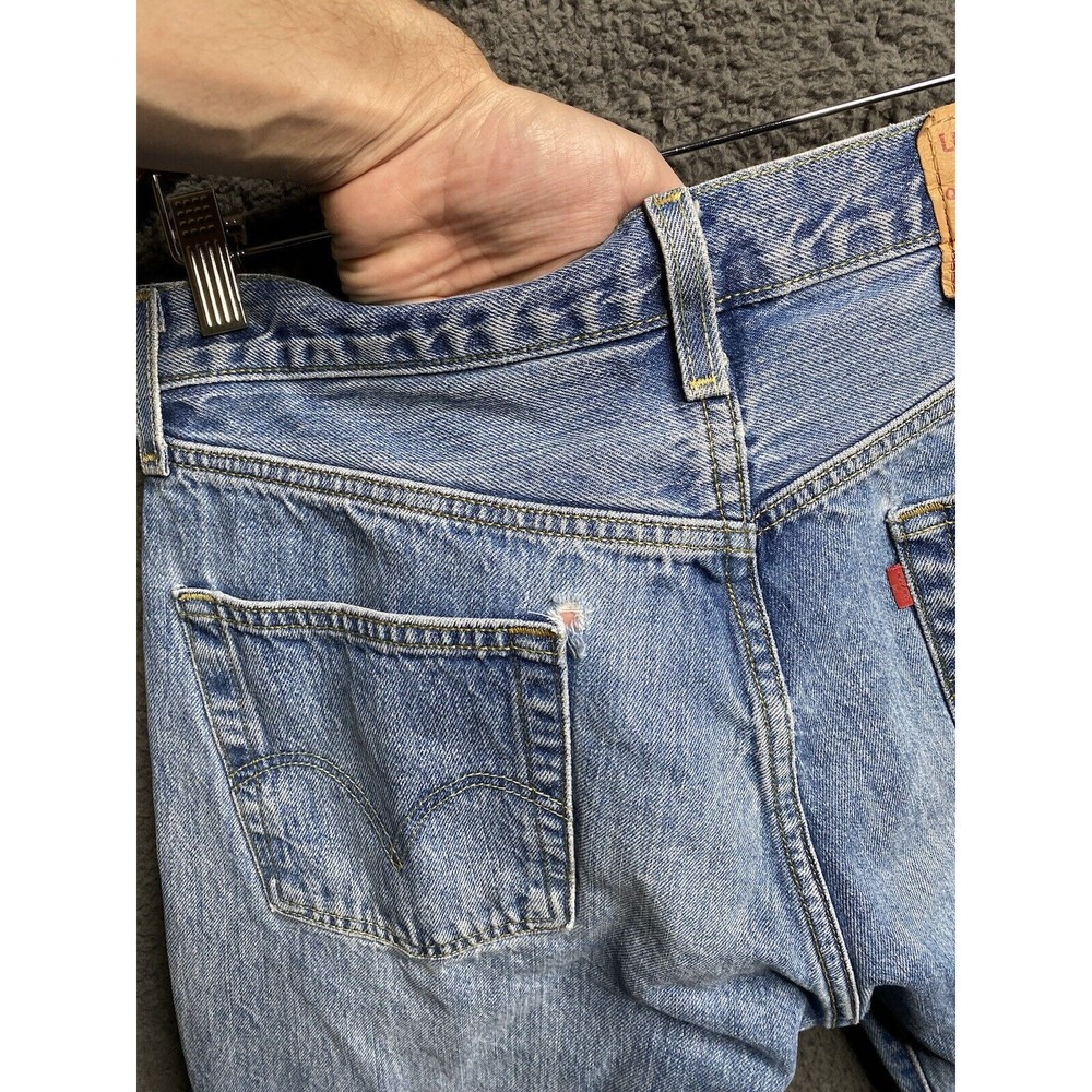 Vintage Y2K Levi's 501 Button Fly Denim Jeans (measured 32x34) Light Wash - Picture 3 of 16